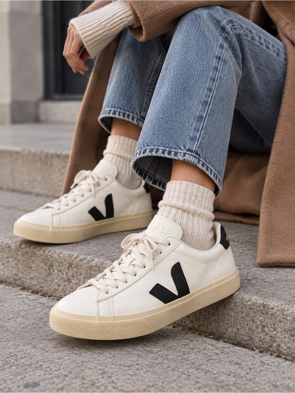VEJA Campo White Leather Black Logo Sneakers Women’s US 10 EU 41 Minimalist